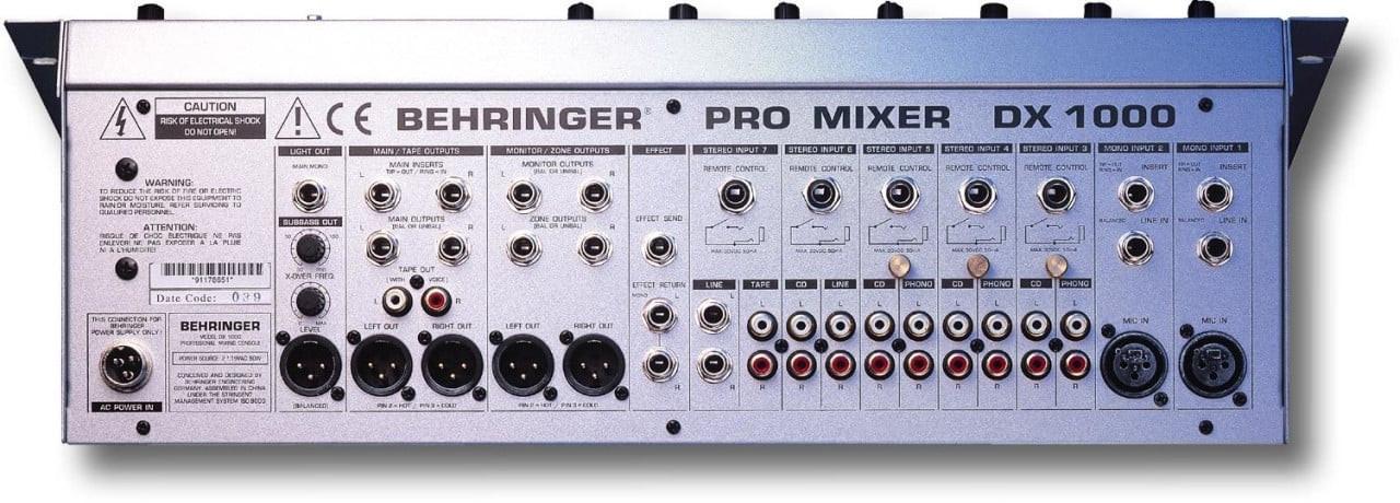 DJ Audio mixers met flightcase
