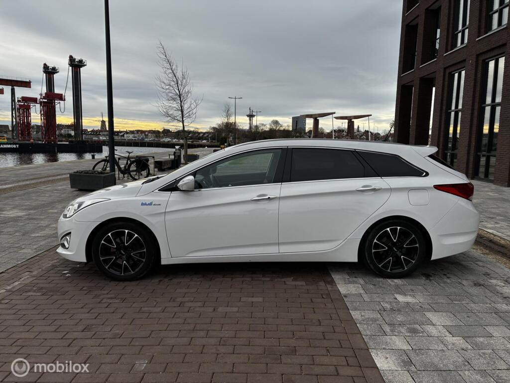 Hyundai i40 Wagon 1.6 GDI Blue i-Drive km180.348 Nap BJ2012