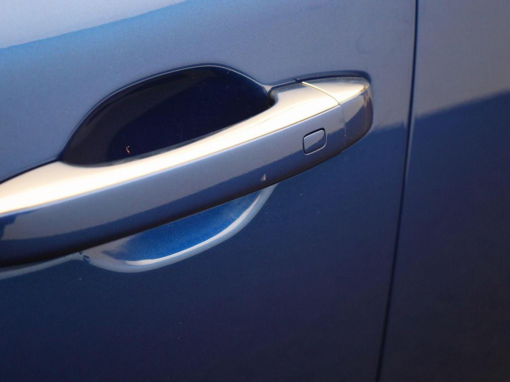 Renault Megane E-tech estate 1.6 plug-in hybrid 160 e-tech engineered | phe