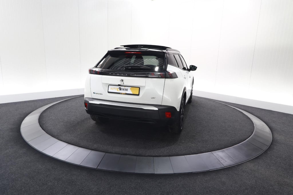 Peugeot E-2008 ev gt pack 50 kwh | schuif-/kanteldak | adaptieve cruise con