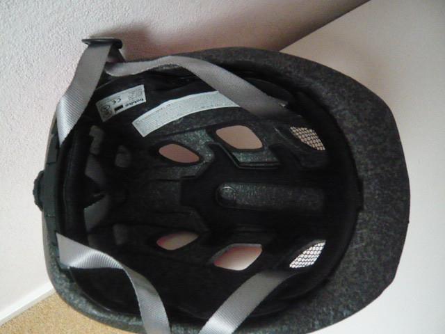 Z.G.A.N. FIETS HELM MT 52/ 56