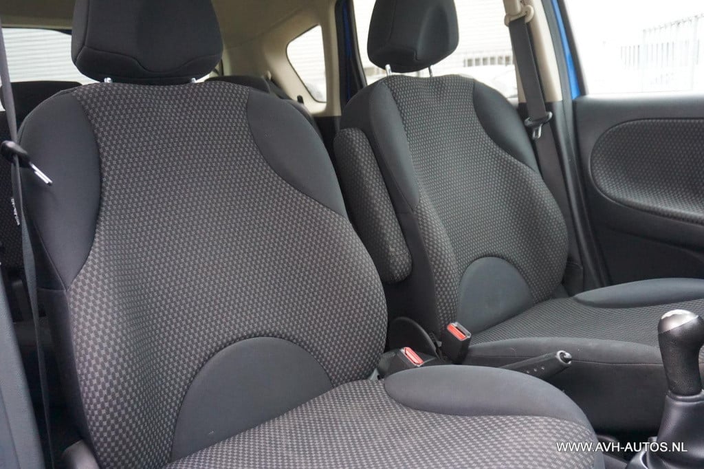 Nissan Note 1.6 first note