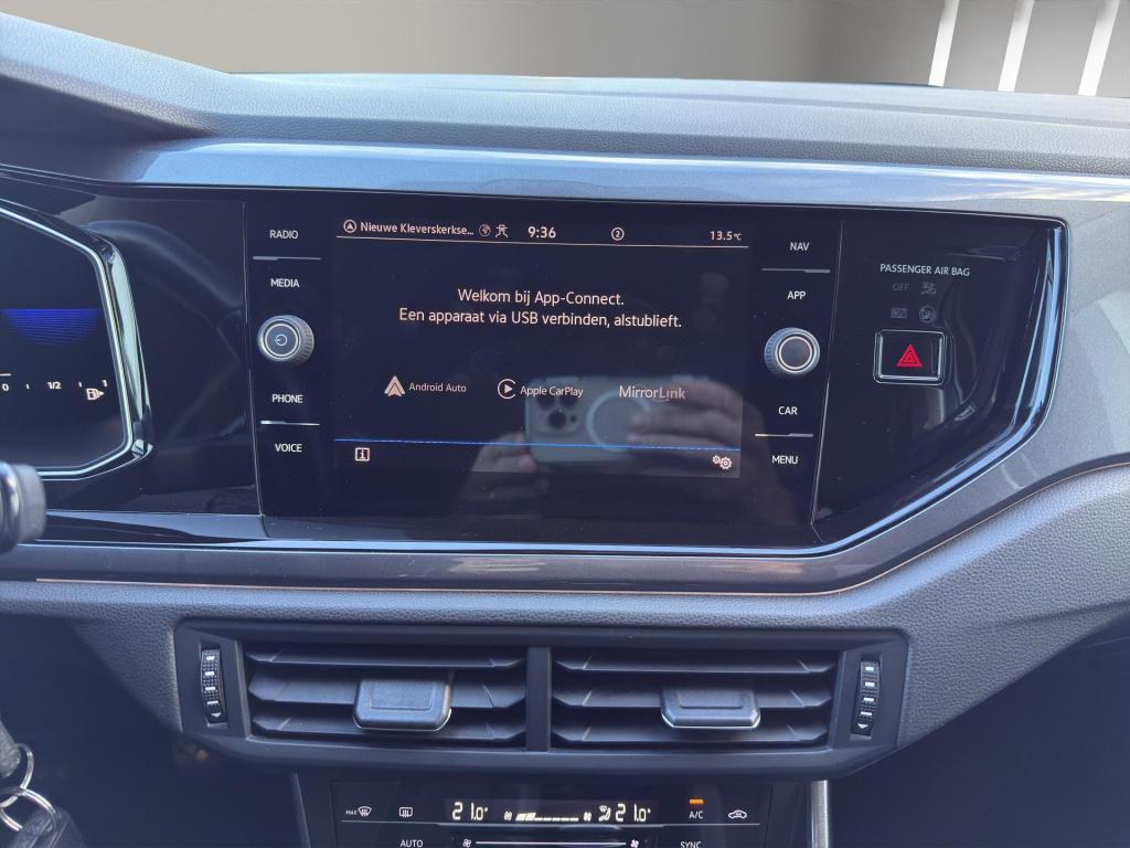 Volkswagen Polo 1.0 tsi style | camera | parkeersensors | airco (automatisc