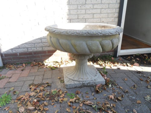 Grote bloembak ornament