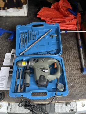 Kinzo 25C225 Boorhamer met accessoires en koffer