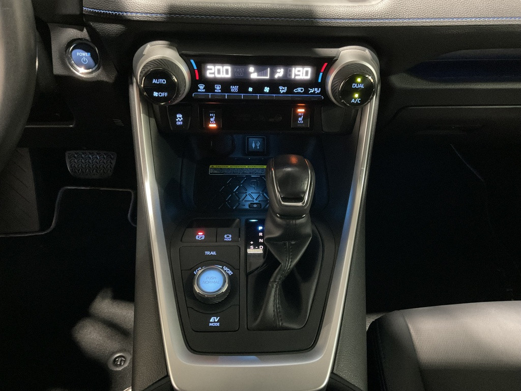 Toyota Rav4 2.5 hybrid awd bi-tone | innovatie pakket |