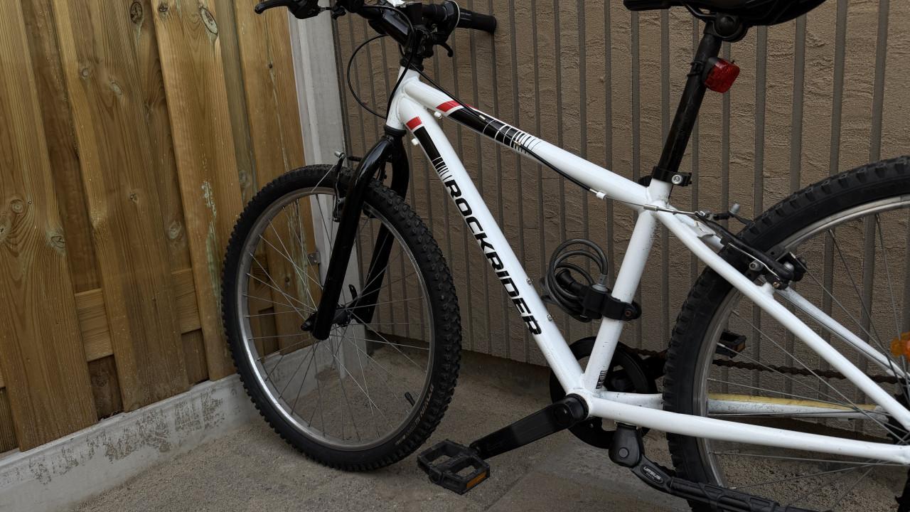 Jongens fiets