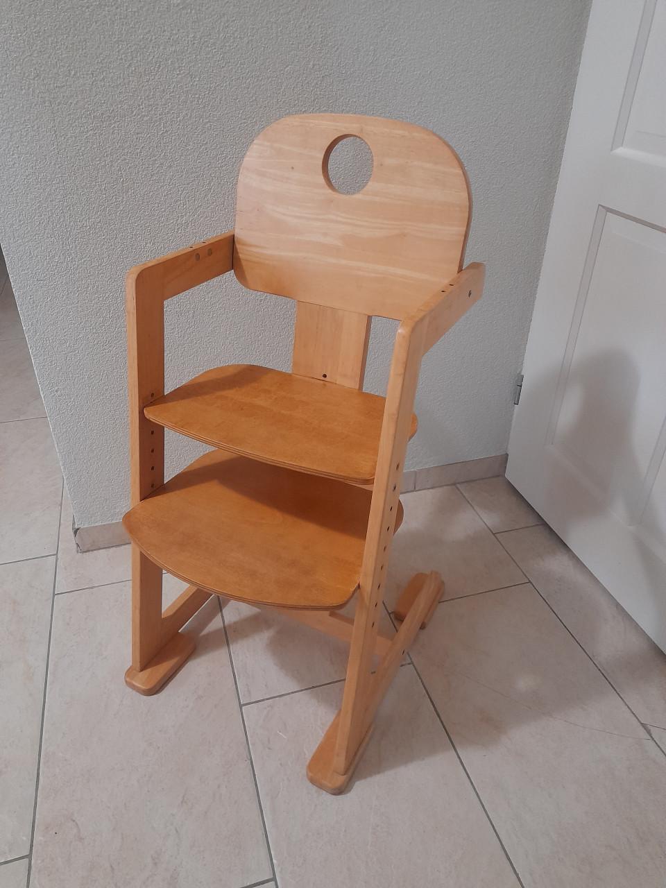 Kinderstoel ( ingoede staat )