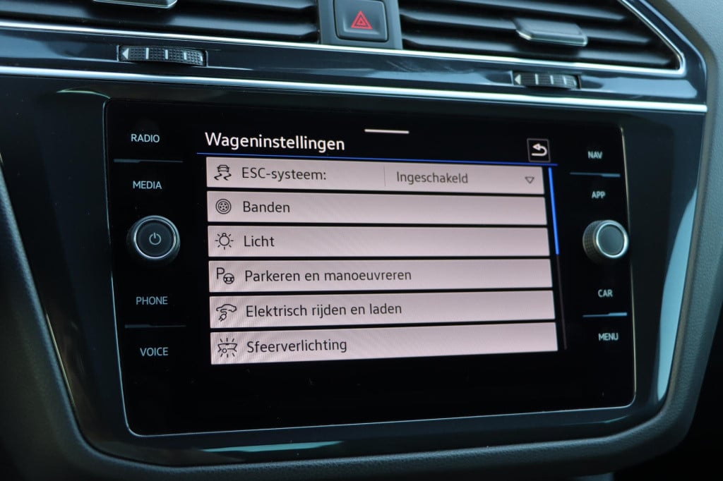 Volkswagen Tiguan 1.4 tsi ehybrid r-line business + 245pk dsg6