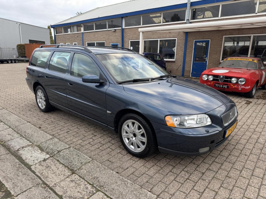 Volvo V70 2.4 d5 edition ii nieuwe apk