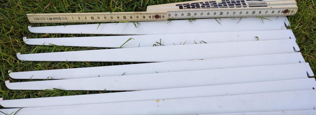 10 st. voor €1 - Plankdragers 8 x 40 cm / 2 x 30 cm