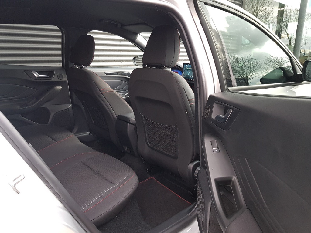 Ford Focus wagon st-line x 1.0 ecoboost