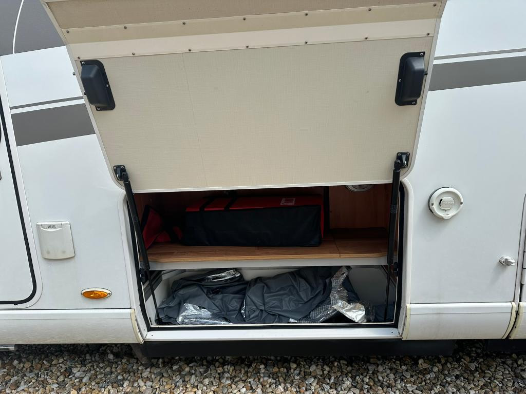 Hymer Onbekend b 778 sl c1 rijbewijs | jaar apk | jaar bovag | afleverbeurt