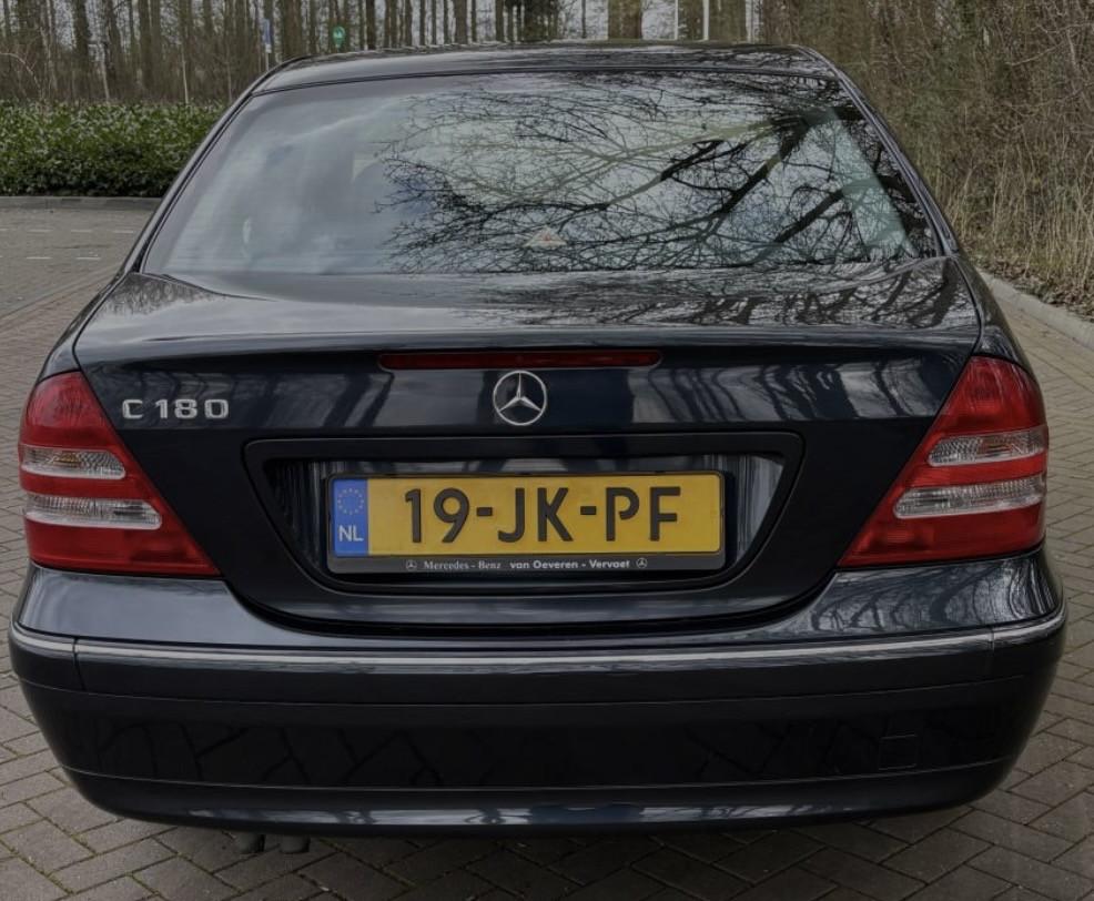 Mercedes-Benz C-Klasse 2.0 C180 Sedan 2002 Elegance