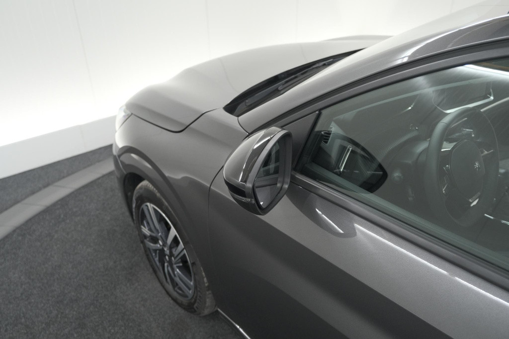 Peugeot 208 puretech 100 allure pack | camera | apple carplay | stoelverwar