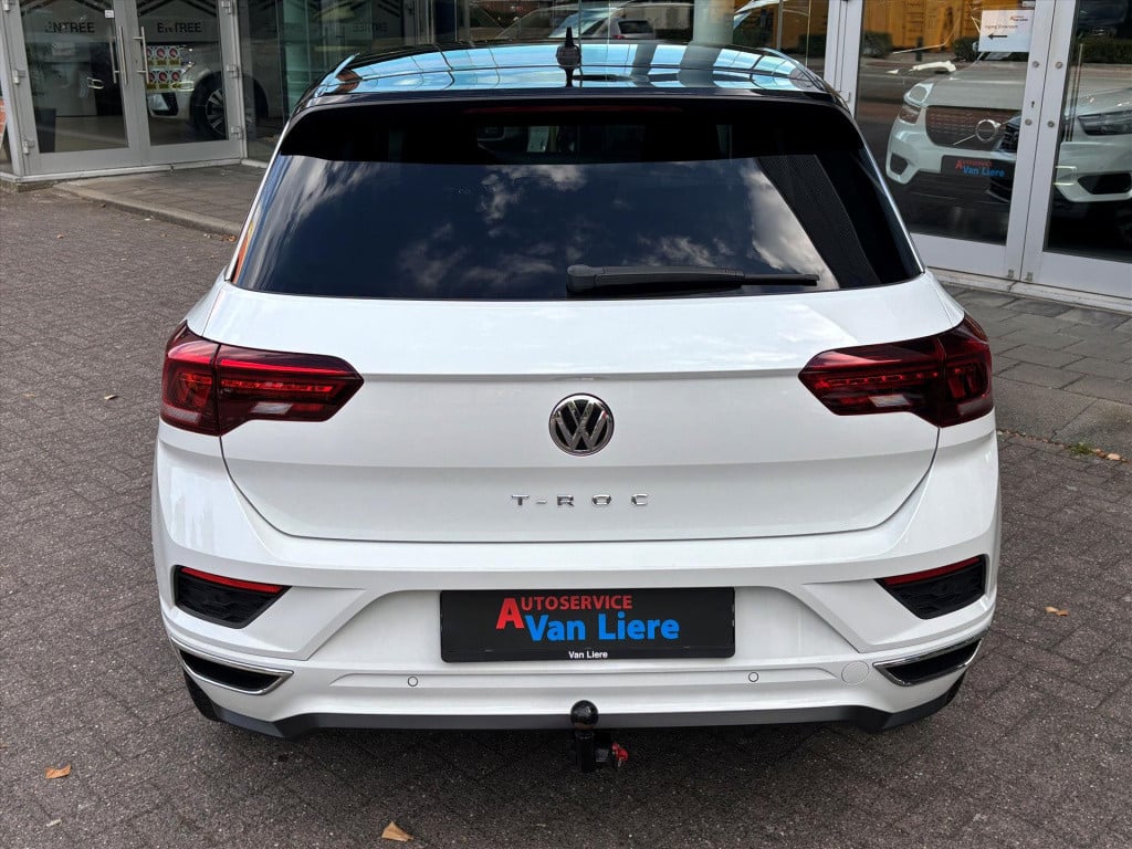 Volkswagen T-roc 1.5 tsi 150pk 7-dsg t-roc sport|trekhaak|carplay|navi|rijk