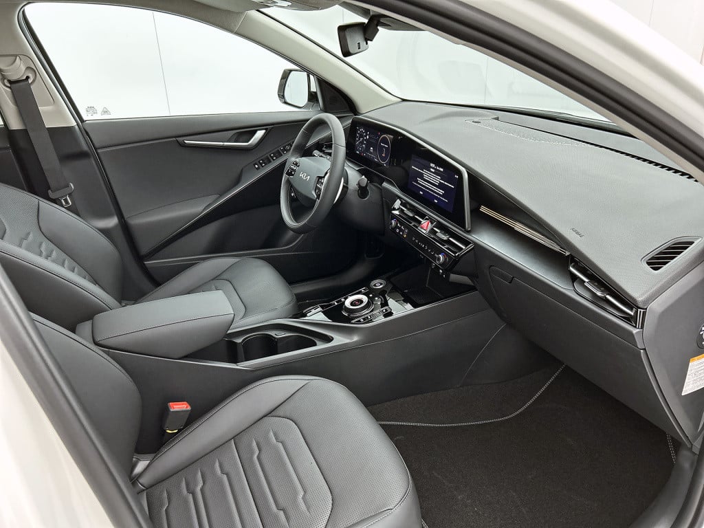 Kia Niro Ev plus 64.8 kwh | pano | keyless | stoel/stuurverwarming
