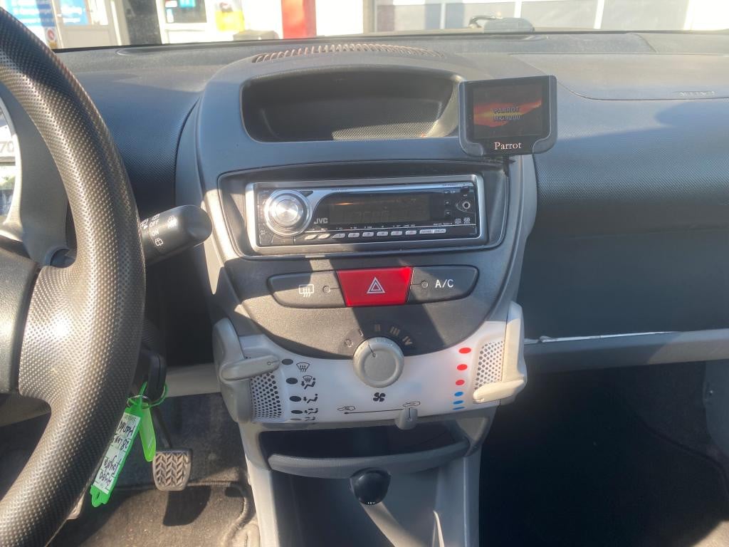 Toyota Aygo 1.0 12v vvt-i access | airco, parrot, incl. 3 maanden garantie,