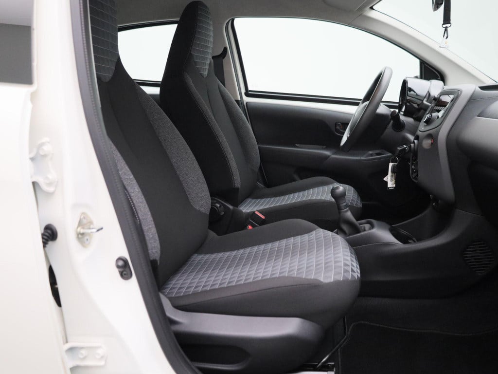 Peugeot 108 1.0 e-vti active | airco | bluetooth | lage km stand