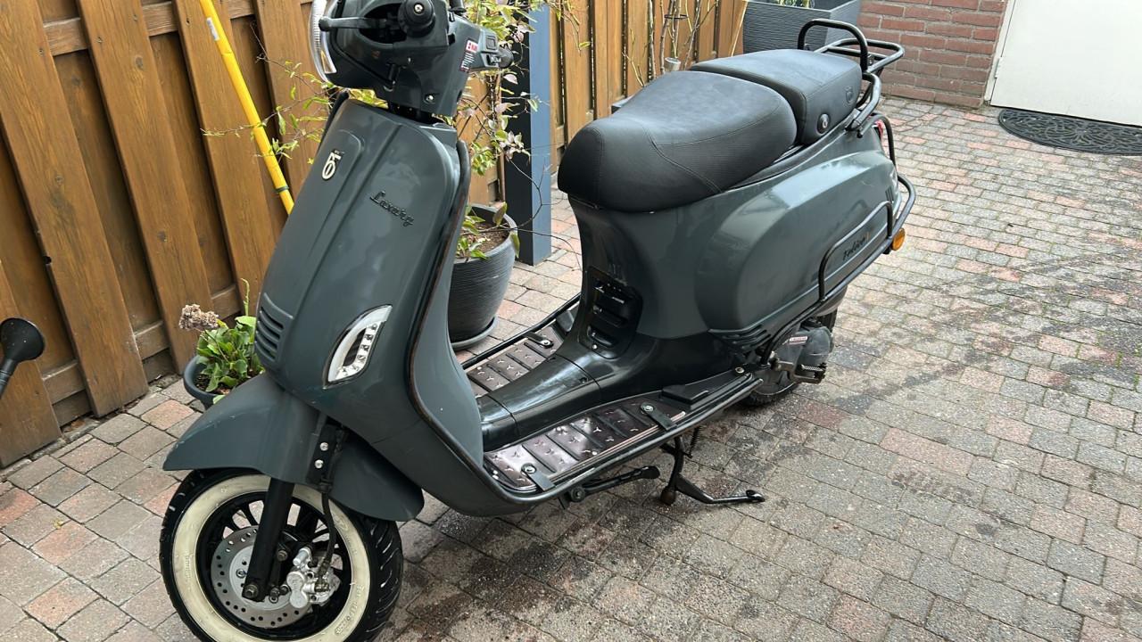 BTC Riva de luxery bj 2022   (euro5)