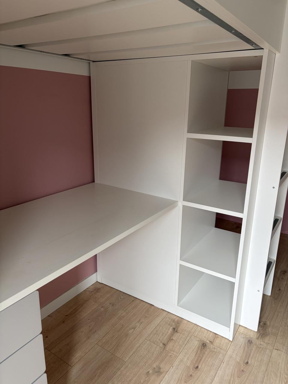 Hoogslaper met bureau, kast en planken - Wit