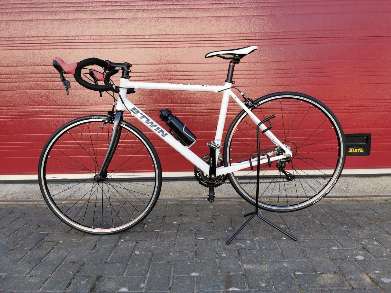 B-TWIN TRIBAN 3 RACEFIETS