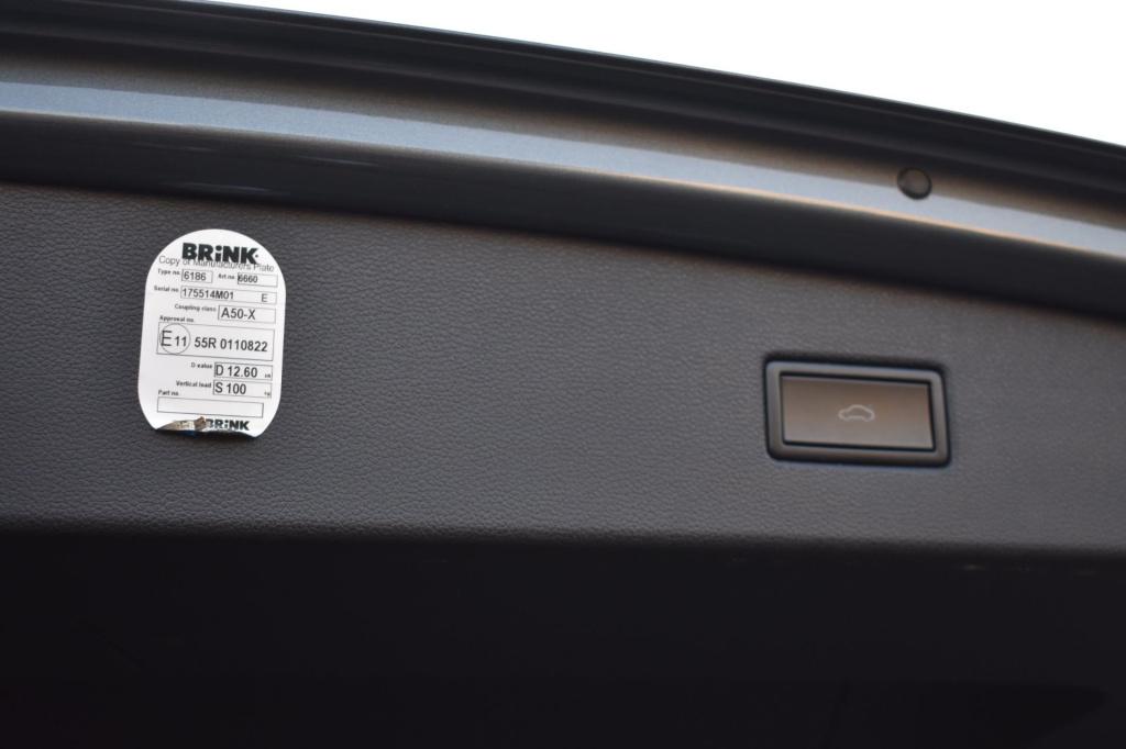 Volkswagen Tiguan 1.5 tsi act r-line | trekhaak | nap | apple carplay | and