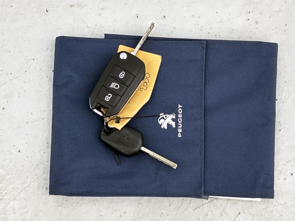 Peugeot 2008 130 pk active pack | rijklaar | camera achter | apple carplay 