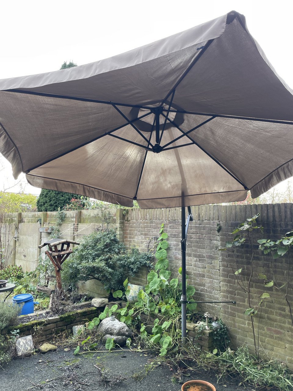 Parasol , zweefparasol hangparasol