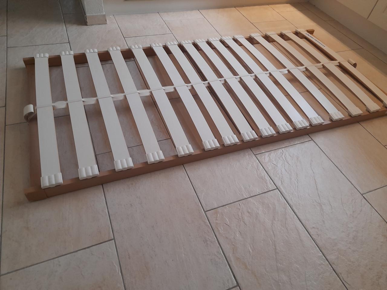 Lattenbodem 90 x 200 (in goede staat )