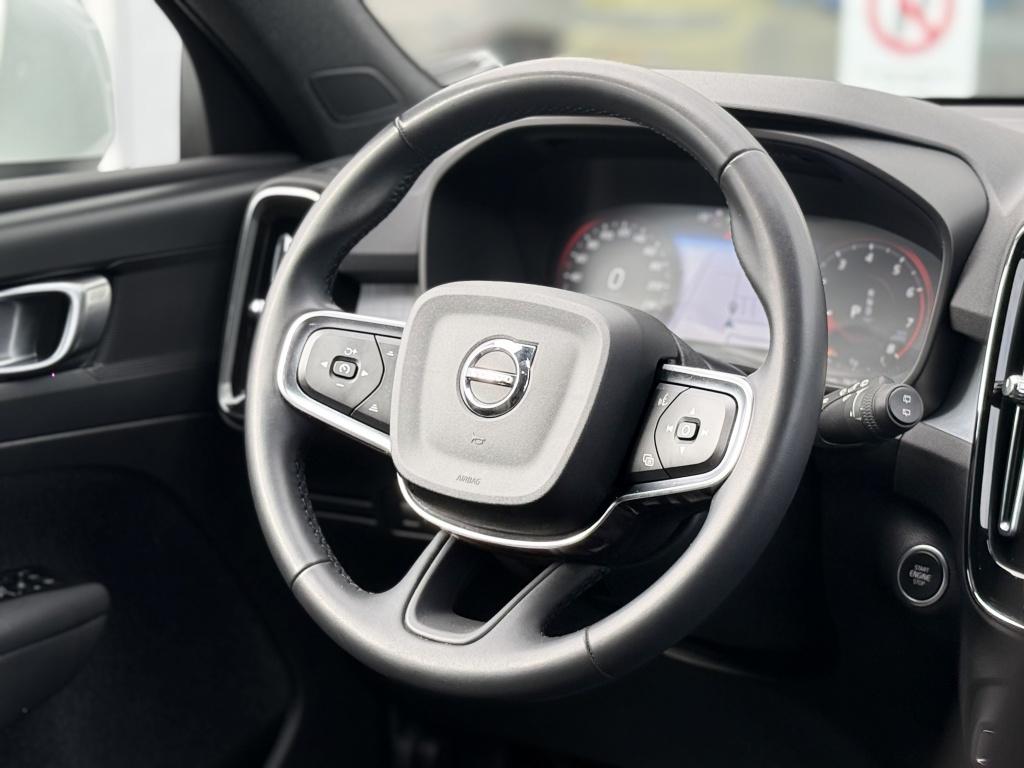 Volvo XC40 t2 129pk aut8 momentum pro| adap.cruise| camera| standkachel| st