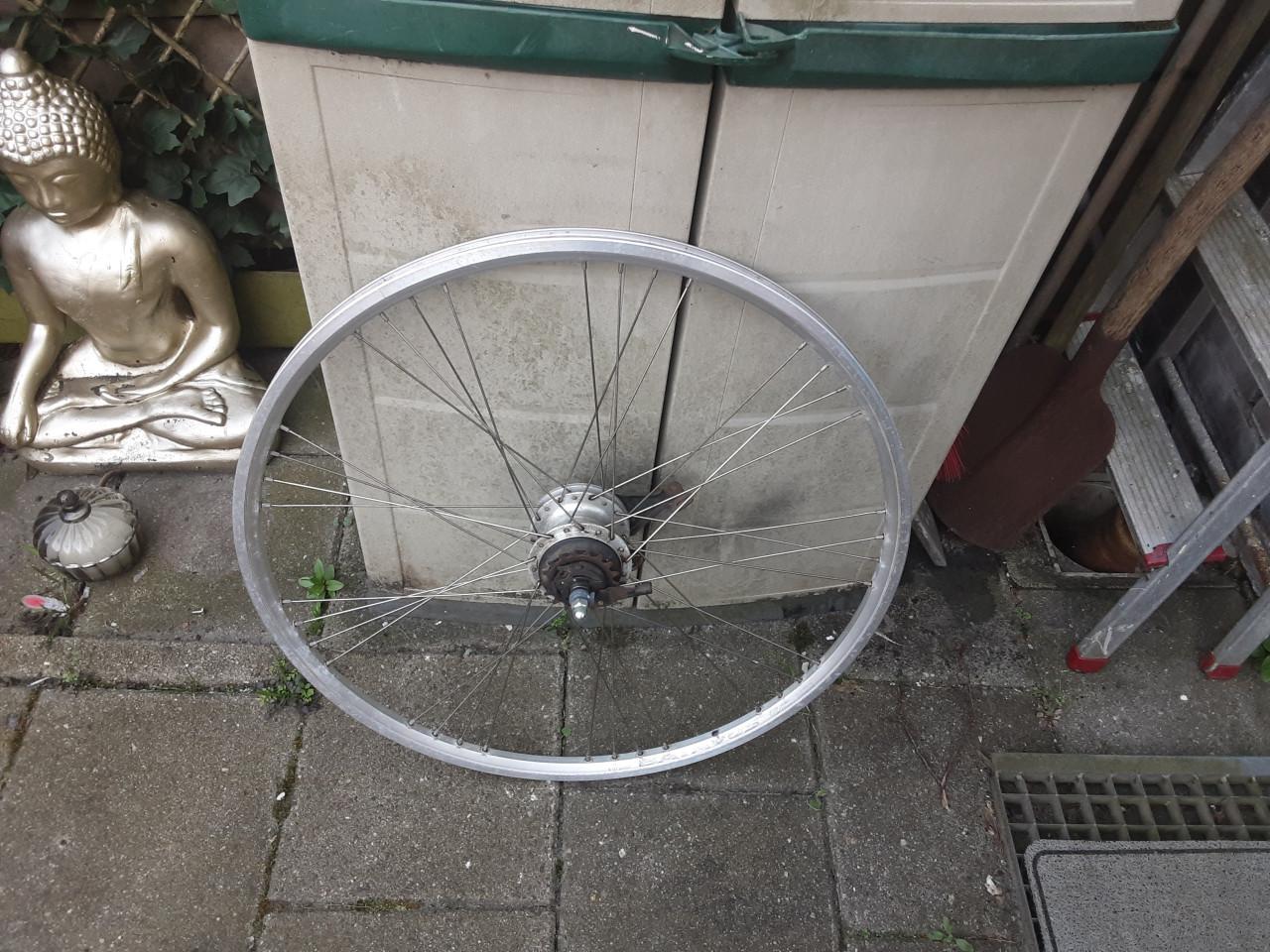 Batavus 28 inch nexus achterwiel, 7 speed,rollerbrake rem