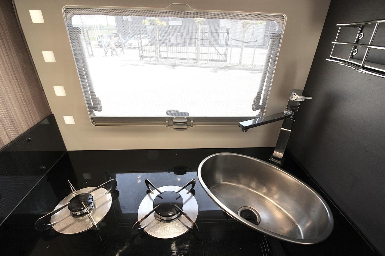 Chausson Welcome 500 (Uniek compacte camper 5.67mtr.)