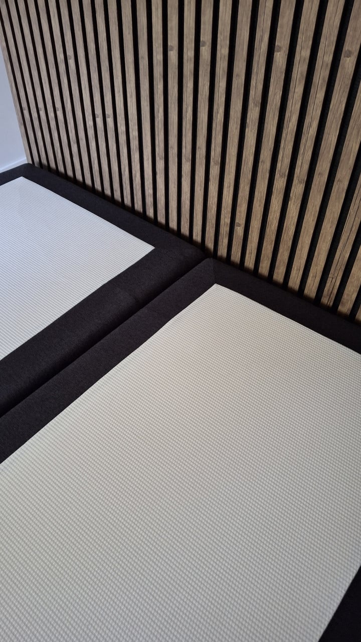 Boxspring 160x200 cm met twee matrassen