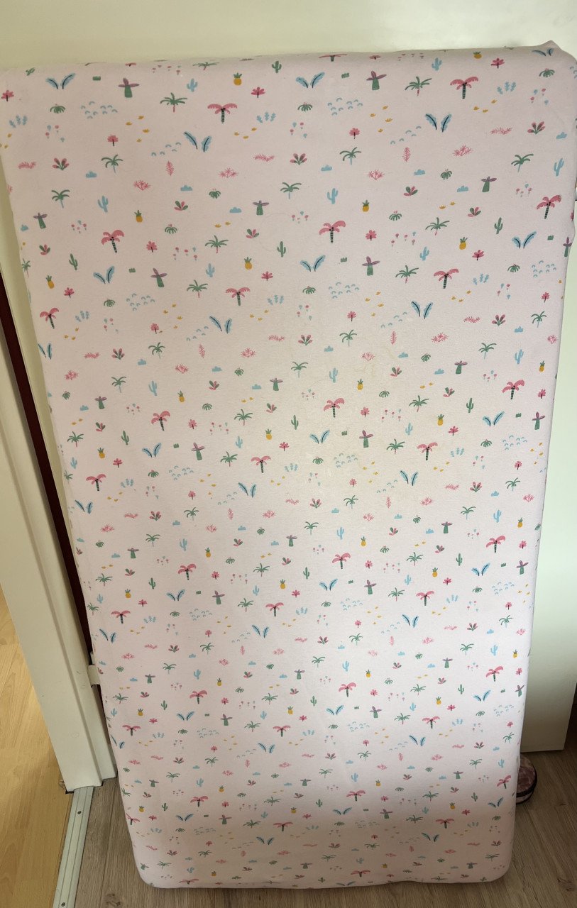 Disney Babybed op wieltjes en verstelbare zijde incl. Matras