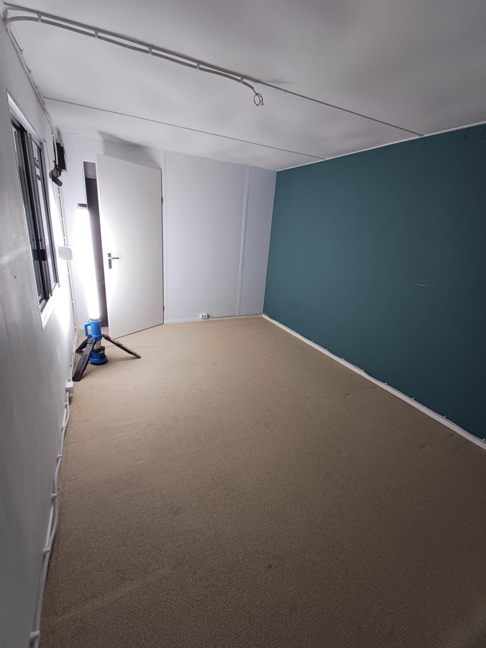 Toilet, schaf/woonunit 8 x 3,5 meter