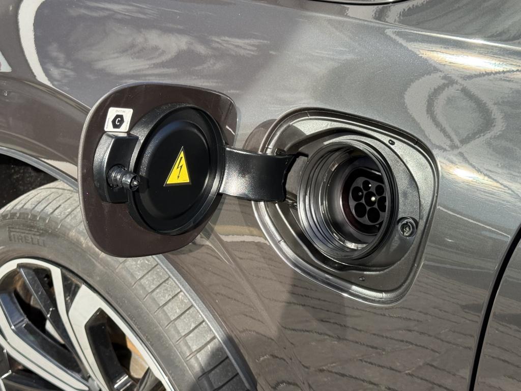 Volvo XC60 t6 398pk recharge dark r-design| panodak| adap.cruise| head-up|