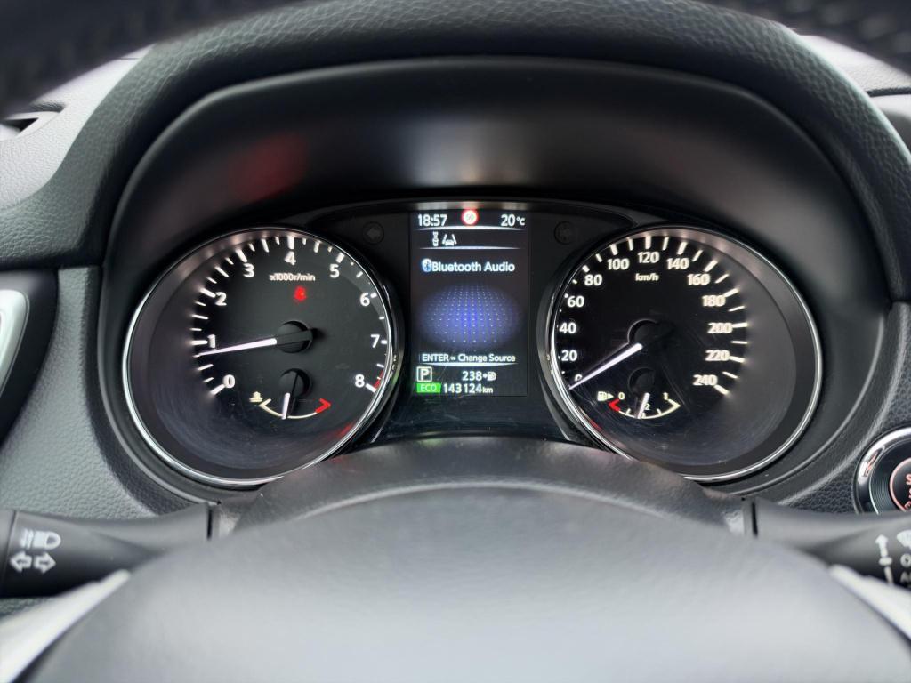Nissan Qashqai 1.2 connect edition automaat stoelverwarming 360