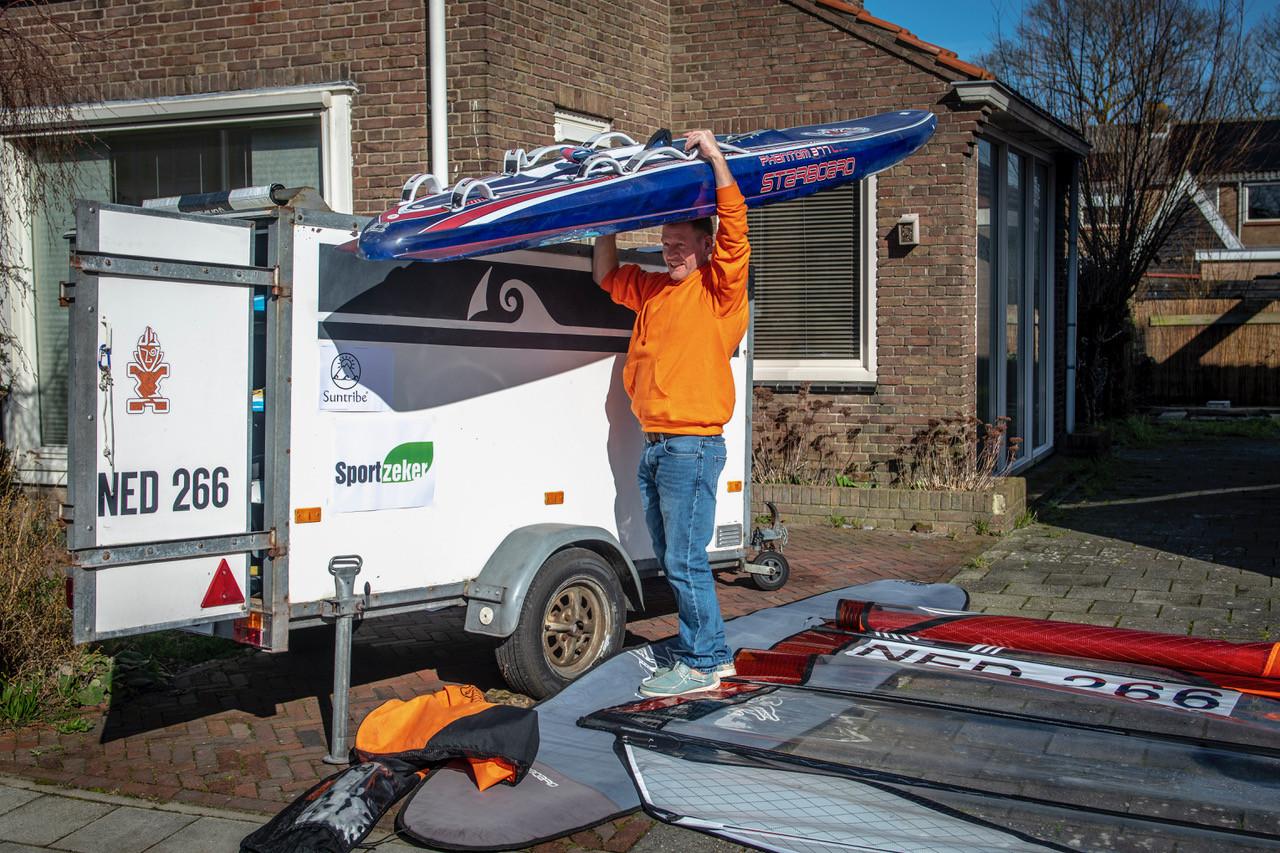 Tijdelijke stalling gezocht voor surfkar