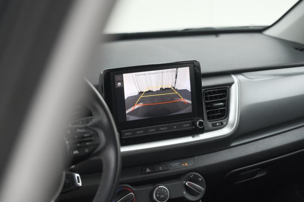 Kia Stonic 1.0 t-gdi mhev dynamicline | camera | apple carplay | parkeersen