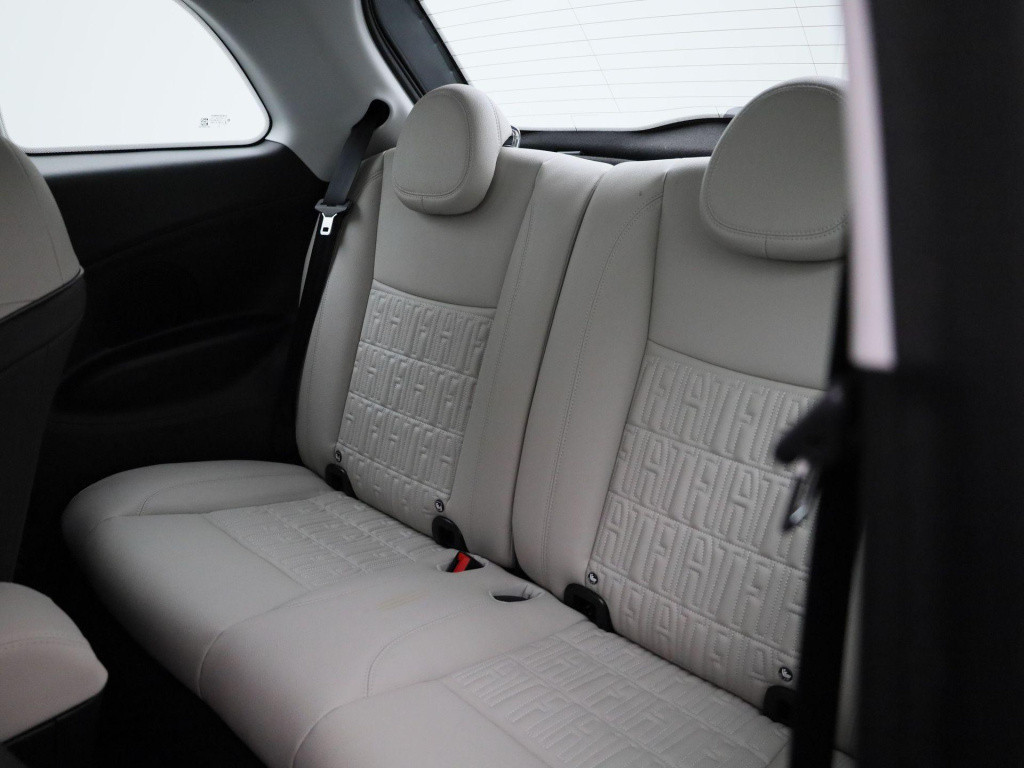 Fiat 500 la prima 42 kwh | automaat  | navigatie | virtual cockpit | verwar
