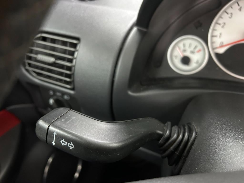 Opel Tigra twintop occasion 1.4-16v temptation | grijs | tweedehands opel t