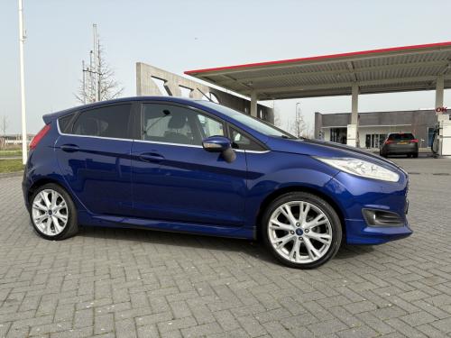 Ford Fiesta ST line