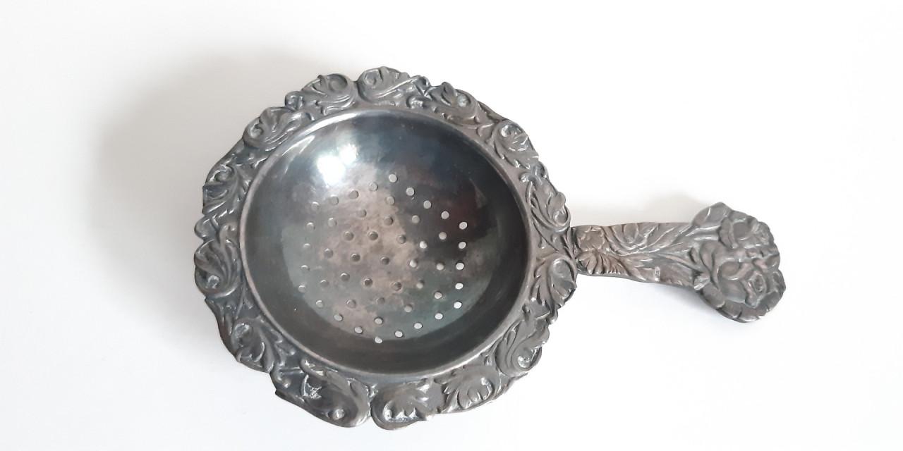 Theezeefje Insulinde Groningen koffie-thee met Delfts blauw opvangbakje