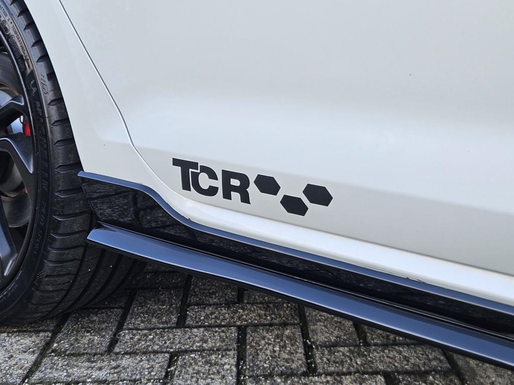 Volkswagen Golf 2.0 tsi gti tcr | akrapovic | pano | acc | rijklaar inclusi