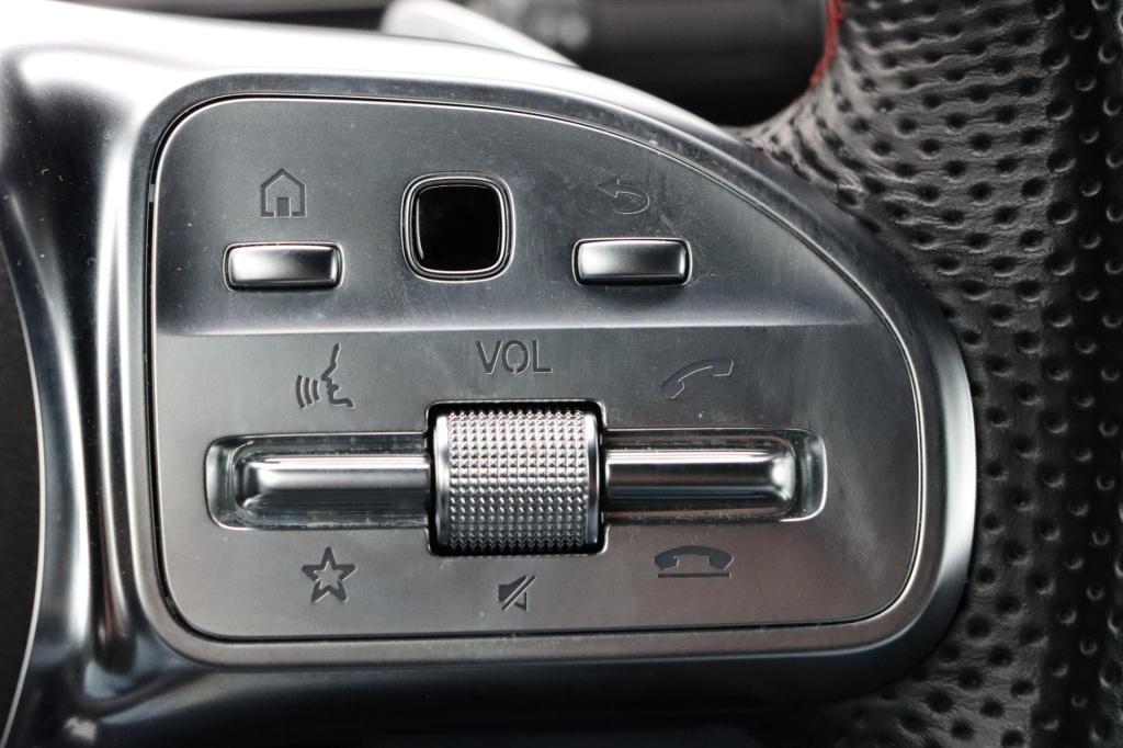 Mercedes-Benz Cla 200 amg line 163pk