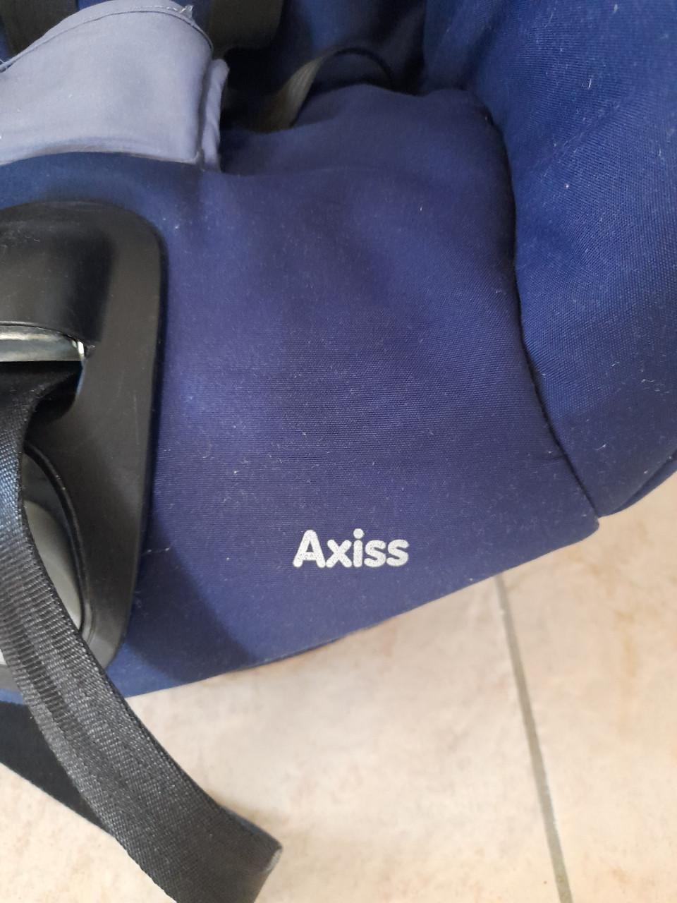 Maxi - cosi Axiss (draaibaar) ( in goede nette schone staat )