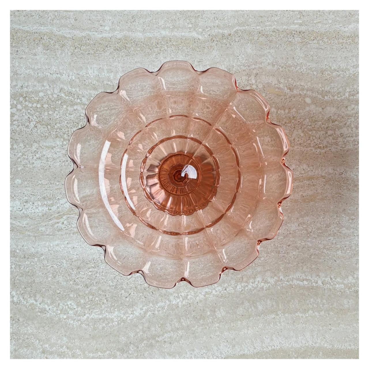 Roze persglazen taartplateau