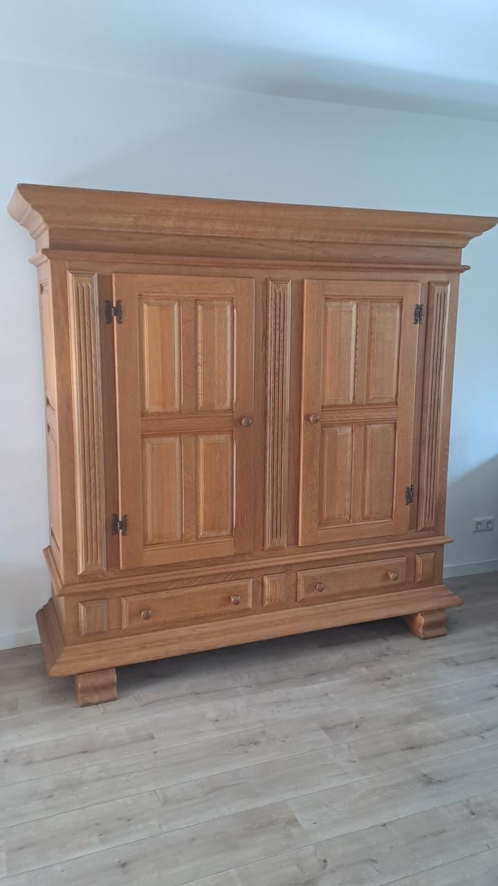 Mooie eikenhouten kast