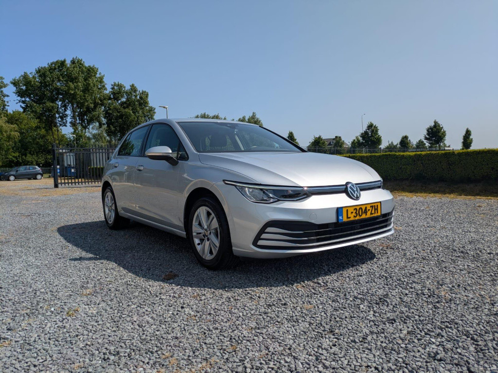 Volkswagen Golf 1.0 tsi life business | trekhaak | camera | carplay | acc |